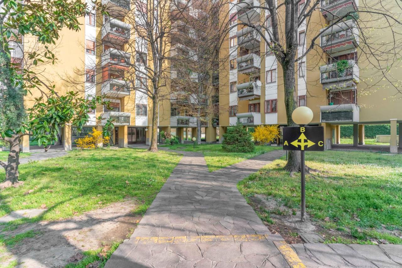 Soggiorno Incantevole In Zona Navigli Milano Exteriör bild